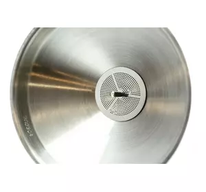 Воронка (лейка) металлическая с фильтром 110мм Воронка (лейка) металлическая с фильтром 110мм