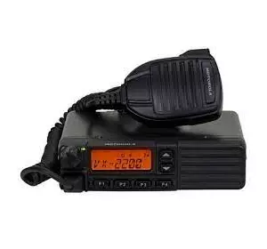 Радіостанція професійна автомобільна Motorola VX-2200-D0-50