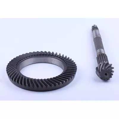 Главная пара заднего моста (шестерни конические: ведущая Z-53 + ведомая Z-12) Jinma